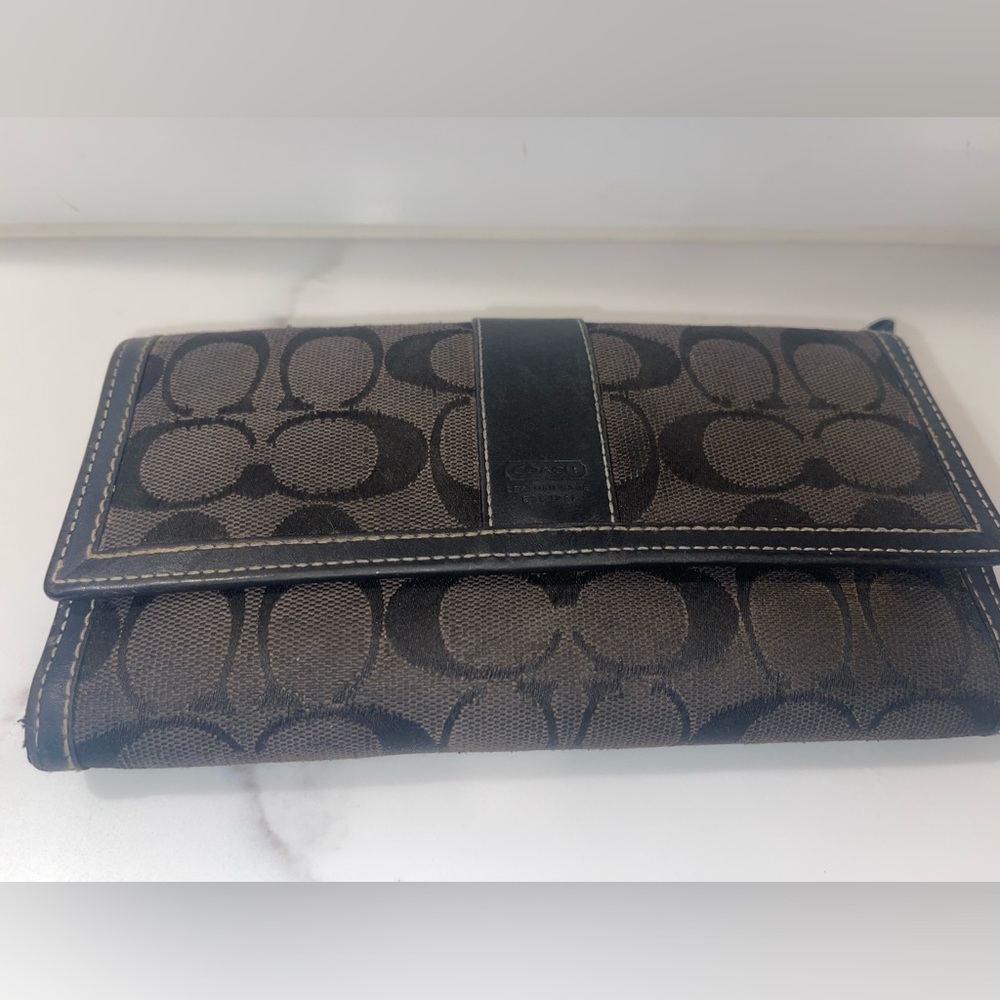 Authentic Coach wallet